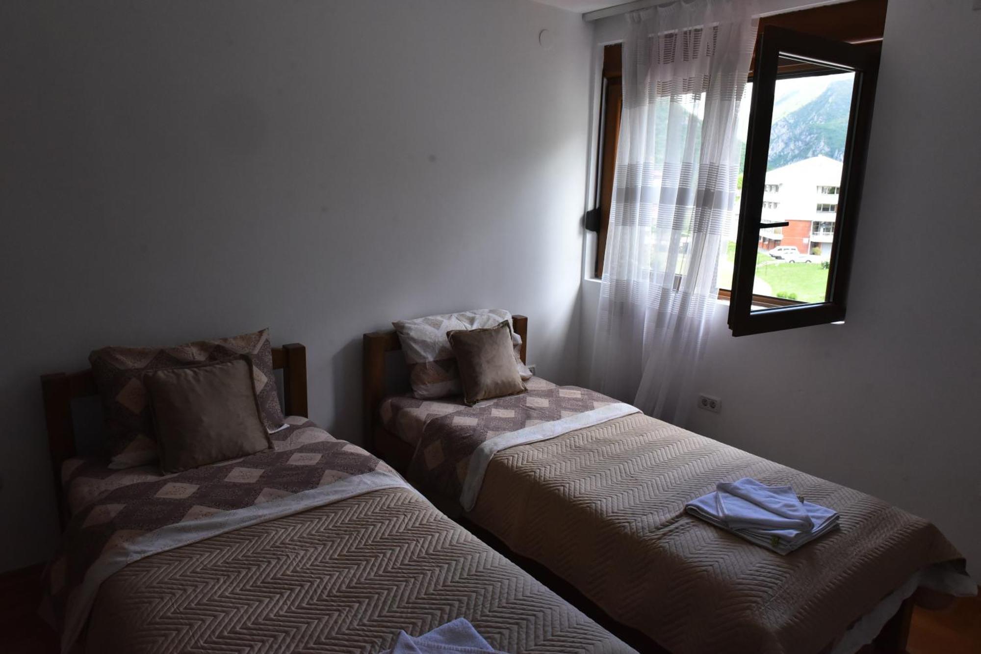 Apartments Ravno Plužine Pokoj fotografie